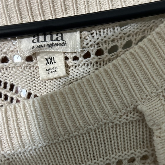 a.n.a Cream Textured Knit Sweater 22 in armpit to armpit and 28 in long. Nice - Picture 3 of 16